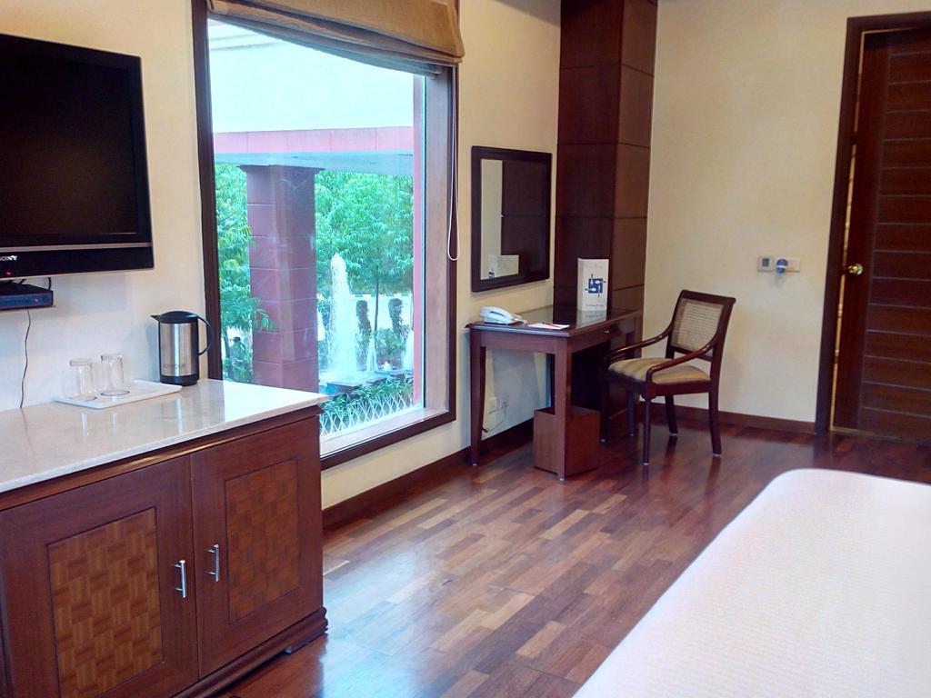 Hotel The Ocean Pearl Retreat Nueva Delhi Exterior foto