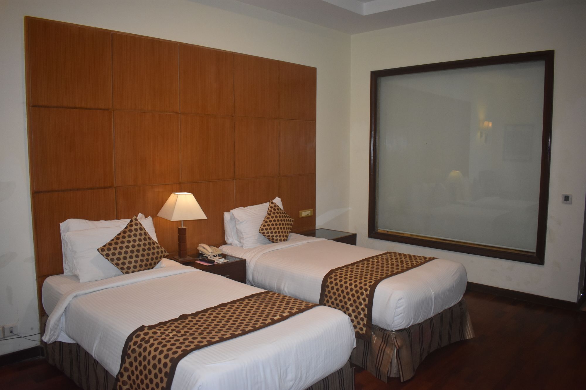 Hotel The Ocean Pearl Retreat Nueva Delhi Exterior foto